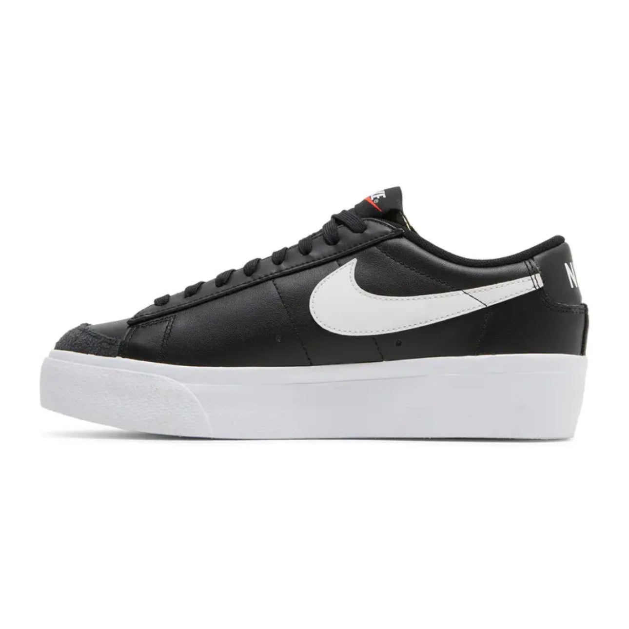 Nike Wmns Blazer Low Platform 'Black White'