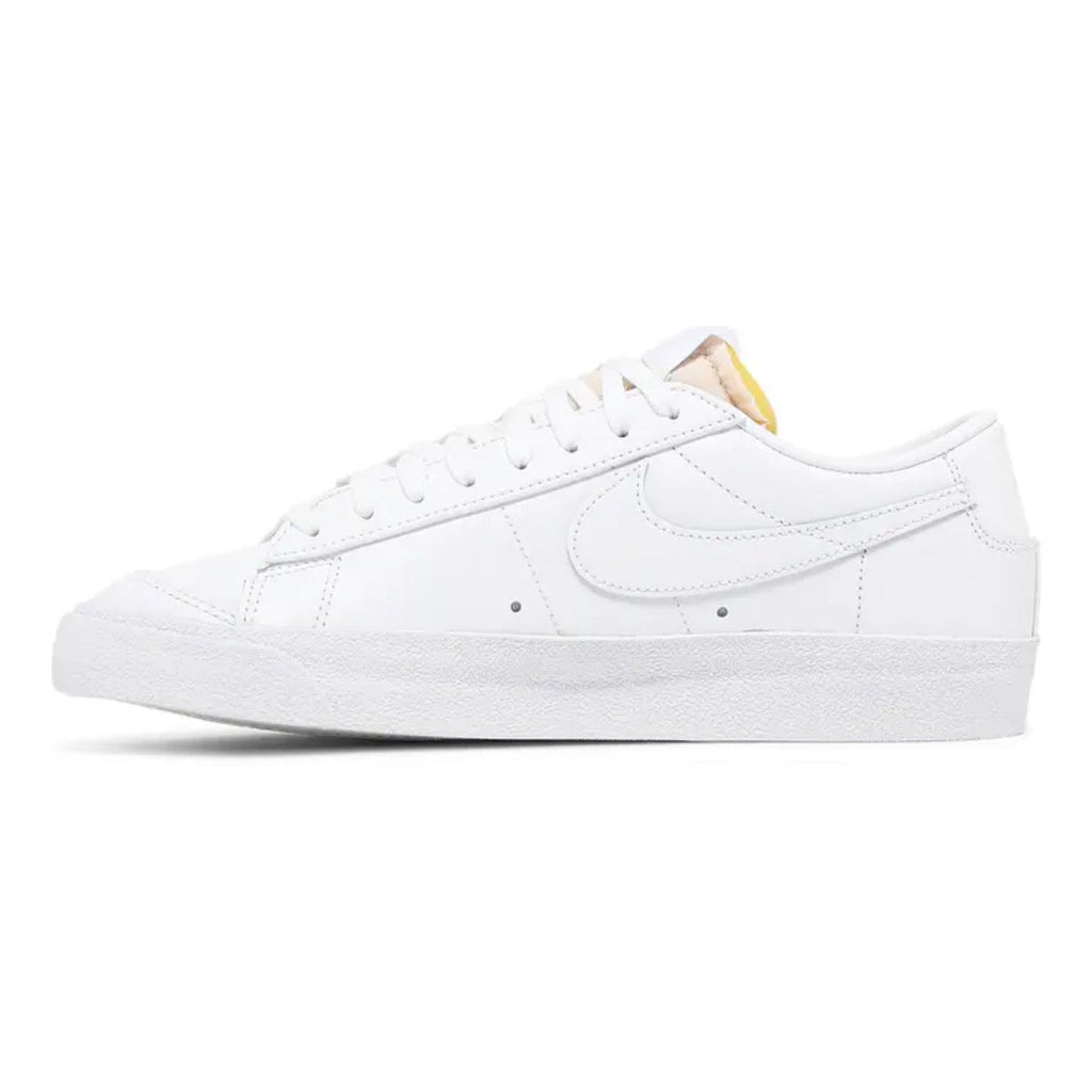 Nike Wmns Blazer Low '77 'Triple White'