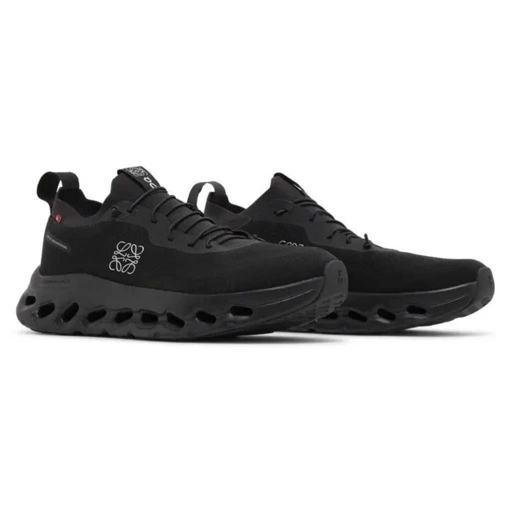 LOEWE x OnCloudtilt All black