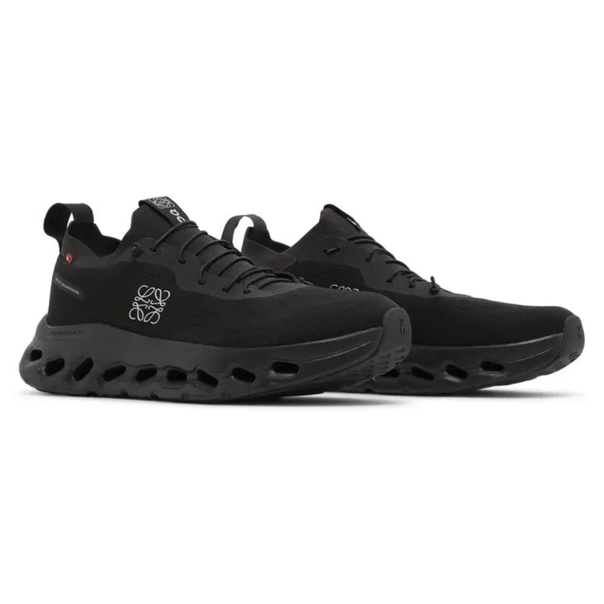 LOEWE x OnCloudtilt All black