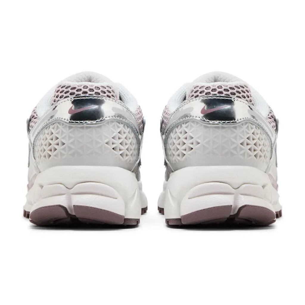 Nike Wmns Air Zoom Vomero 5 'Chrome Platinum Violet'