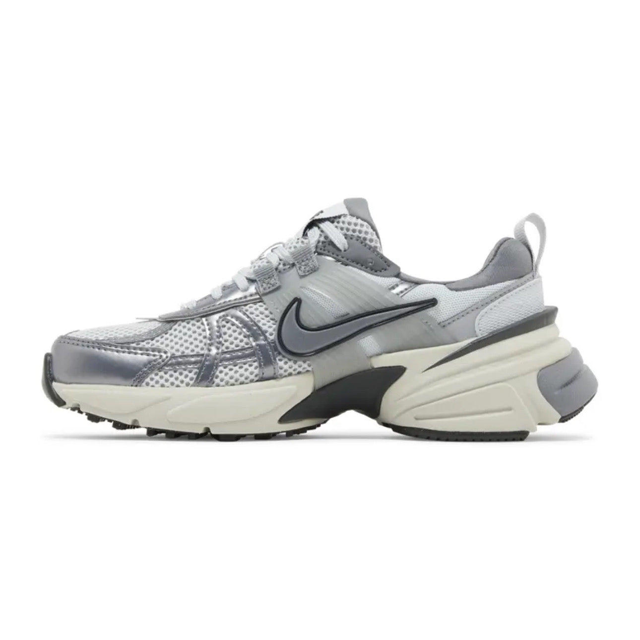 Nike Wmns V2K Run 'Pure Platinum Wolf Grey'