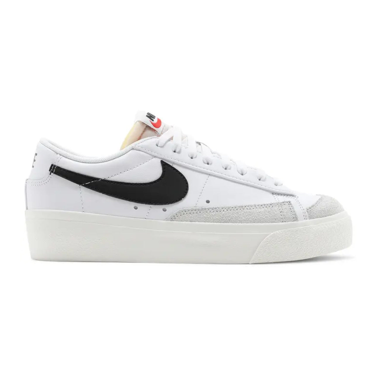 Nike Wmns Blazer Low Platform 'White Black'